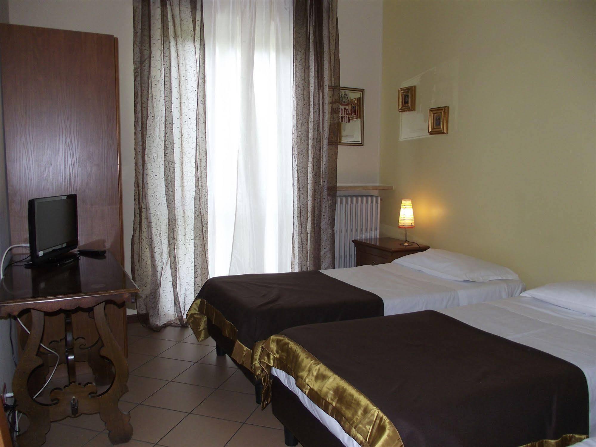 Hotel Ventolosa Villa dʼAlmè Екстериор снимка