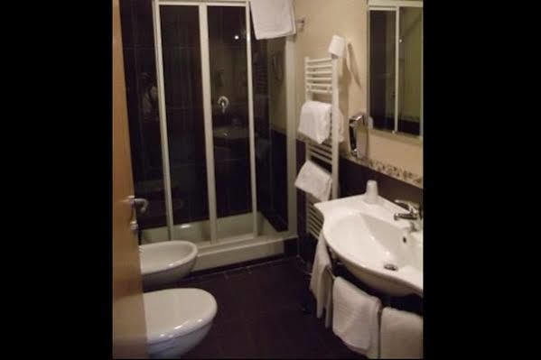 Hotel Ventolosa Villa dʼAlmè Екстериор снимка